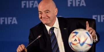 FIFA estudia ampliar el uso del VAR para el Mundial 2026