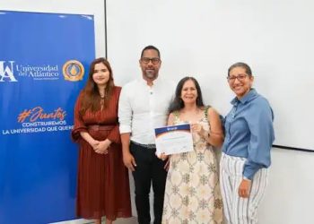 Rector Leyton Barrios anuncia más recursos para el programa de inmersión docente