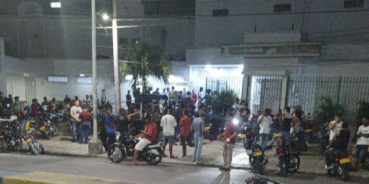 Ataque sicarial en velorio deja dos jóvenes heridos en La Sierrita