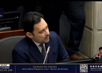 Motoa pidió continuar debate sobre emergencia económica pese a ausencia del Gobierno