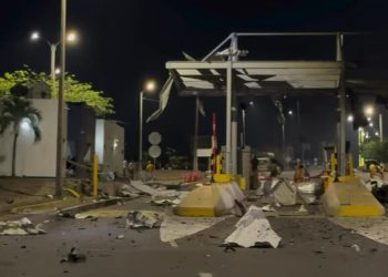Atentado con explosivos arrasa el peaje La Lizama en la Ruta del Cacao: un herido y caos vial