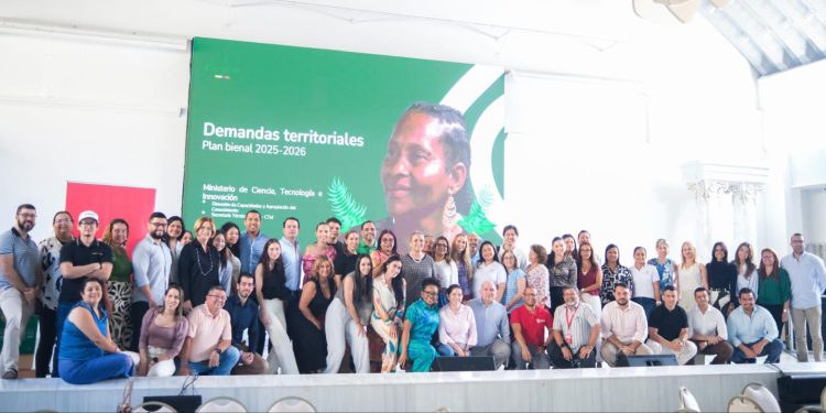 Gobernación del Atlántico avanza en su visión de futuro con el cumplimiento del 50 % del plan de desarrollo al cierre de 2025