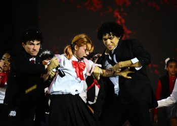 Jóvenes del Atlántico gritan “¡No más bullyng!” a través del arte