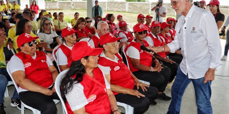 Gobernación del Atlántico marca hito en inversión social: subsidio de transporte universitario, personas mayores e inclusión lideran la agenda en 2025