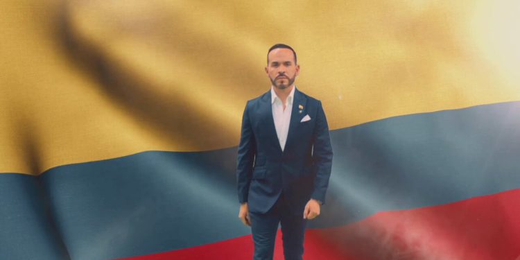 Abelardo de la Espriella se muestra confiado: “El centro va a terminar conmigo”