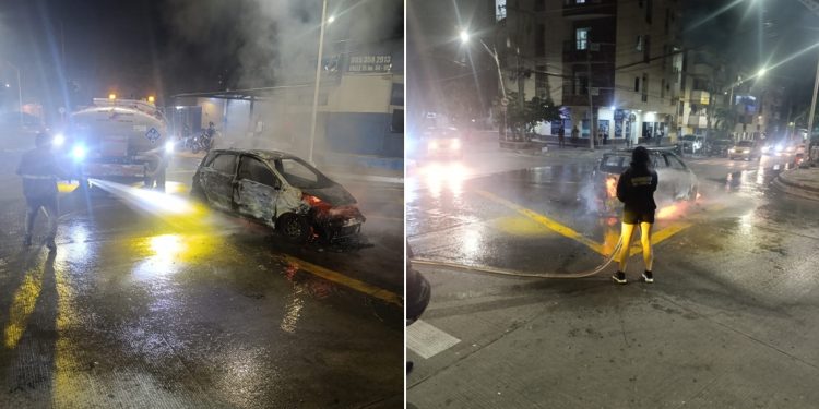 Taxi de Coosertel se incendia en el barrio El Prado de Barranquilla