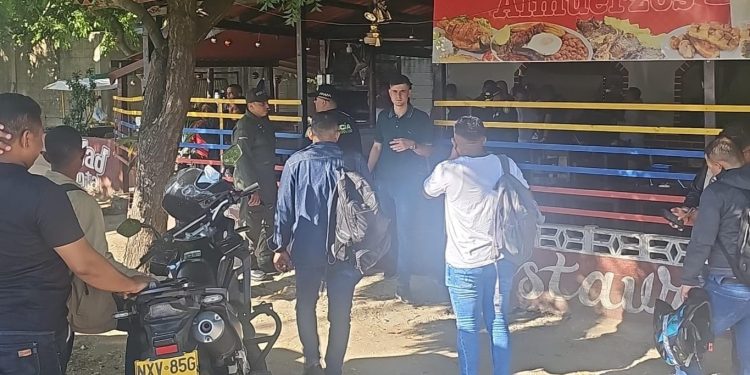Ladrón muerto tras enfrentar a cliente en restaurante de la Vía al Mar
