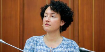 Chats comprometedores vuelven a poner en el centro del debate a la senadora Isabel Zuleta