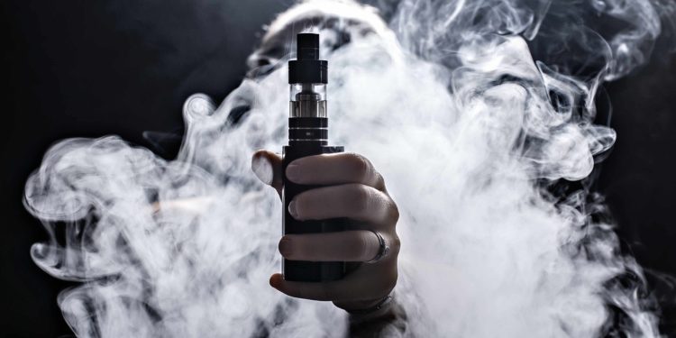 SIC ordena a 11 empresas frenar acceso de menores a vapeadores y cigarrillos electrónicos