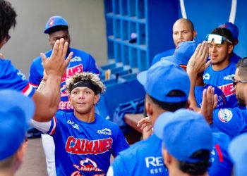 Salvador lidera la barrida de Caimanes sobre Tigres