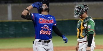 Caimanes firma otra noche de poder