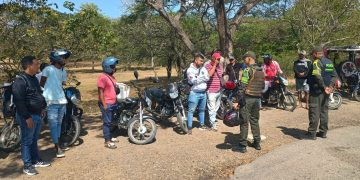 Jornada preventiva busca reducir accidentes de motociclistas en la vía Calamar