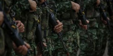 Ejército seduce a jóvenes con pago de $1,7 millones al mes, pensión y estudios gratis: abren inscripciones para 2026