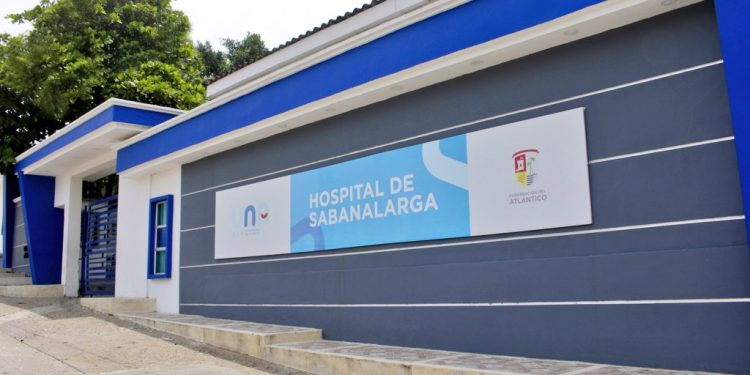 Ataque a plena luz del día en Sabanalarga: joven lucha por su vida tras atentado armado