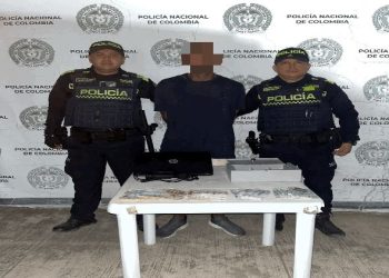 Lo sorprendieron robando en pleno local comercial: Policía lo capturó en flagrancia en Santa Marta