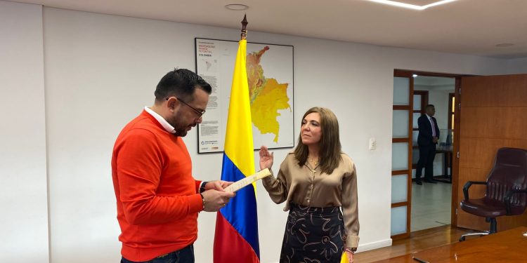 Adriana Jiménez, nueva experta comisionada de la CREG