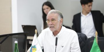 Gobernadores se rebelan contra el aumento del IVA y el Impuesto al Consumo y preparan acciones legales