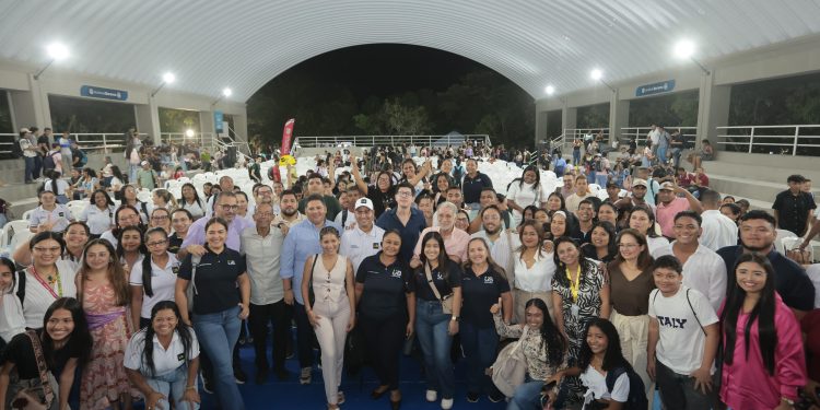 1.500 jóvenes de los pueblos ingresan a la educación superior gratuita: la meta del Gobierno Verano: 10.000