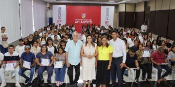 Más educación: Gobernación del Atlántico entrega 634 becas para pregrado y posgrado