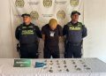 Policía captura en flagrancia a presunto expendedor de drogas en Campo de la Cruz