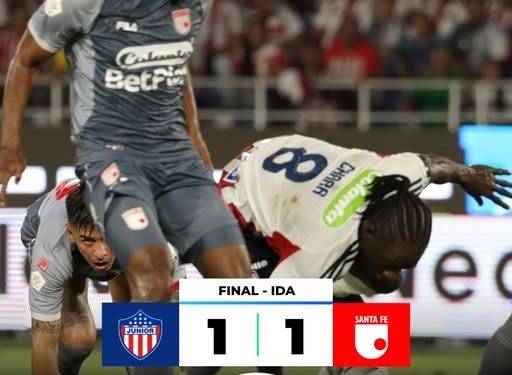 Junior y Santa Fe igualan 1-1 en la ida de la Superliga en el Metropolitano