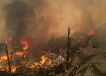 Colombia enviará apoyo especializado a Chile para enfrentar incendios forestales