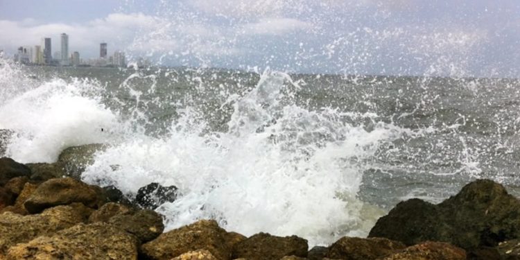 Dimar advierte por fuertes vientos y oleaje elevado en el Atlántico