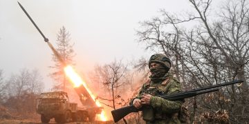Rusia lanza ofensiva aérea masiva contra Ucrania: siete ataques estratégicos a defensa y energía