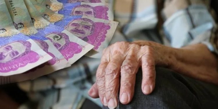 Alerta pensional: mesadas podrían caer hasta 29% por repatriación de fondos, advierte la Contraloría