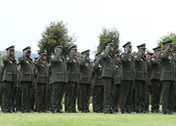 Remezón en la cúpula policial: MinDefensa ordena traslados clave en Antinarcóticos, Dijín y comandos regionales