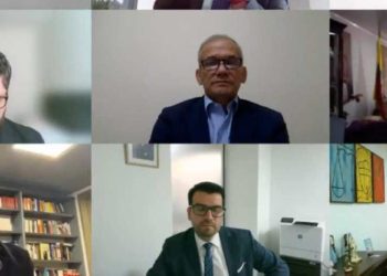 Carlos Ramón González reaparece virtualmente y enfrenta acusación por millonario cohecho en caso UNGRD