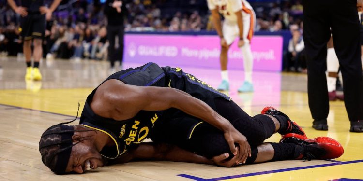 Jimmy Butler sufre grave lesión y se despide de la temporada NBA