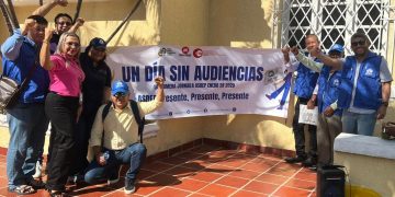 Defensores públicos suspenden audiencias en protesta por falta de pagos y crisis financiera