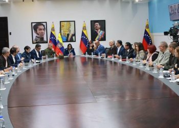 Venezuela crea comisión para gestionar liberación de Nicolás Maduro