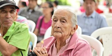 Último llamado: adultos mayores tienen hasta el 12 de enero para reclamar el bono pensional de $230.000