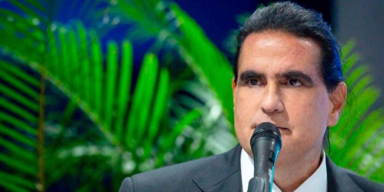 Delcy Rodríguez reconfigura su gabinete y aparta a Alex Saab del Gobierno