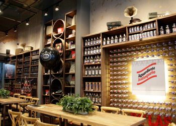 Golpe al bolsillo en 2026: ron, aguardiente y whisky se disparan tras IVA del 19% por emergencia económica