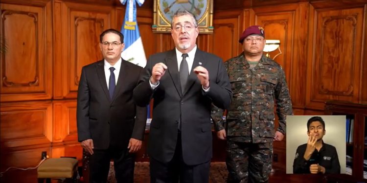 Guatemala declara estado de sitio tras ola de violencia de pandillas