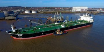 EE. UU. incauta quinto buque petrolero vinculado a Venezuela en el Caribe