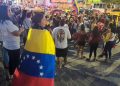 Venezolanos en Barranquilla rechazan juramentación de Delcy Rodríguez como presidenta