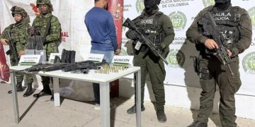 Frustran asalto a carro de valores en La Guajira: capturan a dos y hallan arsenal de guerra