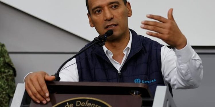 MinDefensa inicia investigación tras denuncia de supuesto espionaje al Ministro de Justicia