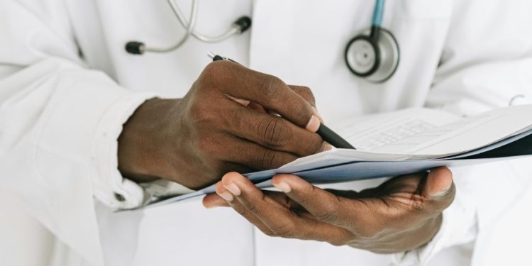 MinSalud asegura que incremento de la UPC está “técnicamente sustentado” y suficiente para 2026