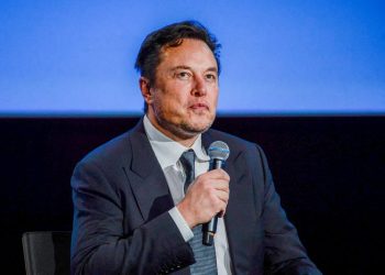 Elon Musk advierte sobre ChatGPT: «No permitas que tus seres queridos lo usen»