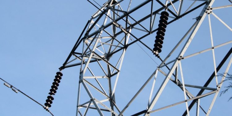 Suspensión de energía colombiana le costaría a Ecuador cerca de USD 2 millones diarios