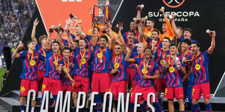 El Barça se corona ante el Madrid y levanta la Supercopa 2026 en un Clásico vibrante