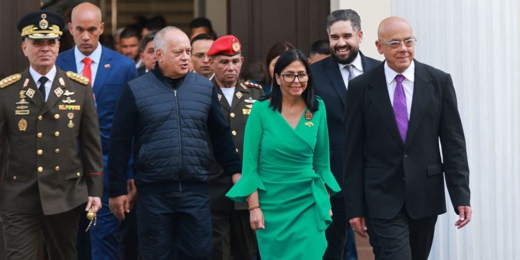 EE.UU. apuesta por Delcy Rodríguez tras captura de Maduro: la CIA advierte que María Corina no controla el ejército