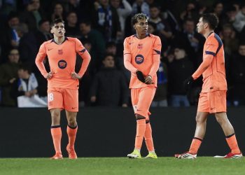 Barcelona cayó contra la Real Sociedad y redujo su ventaja a un punto en la tabla