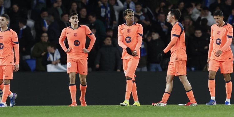 Barcelona cayó contra la Real Sociedad y redujo su ventaja a un punto en la tabla