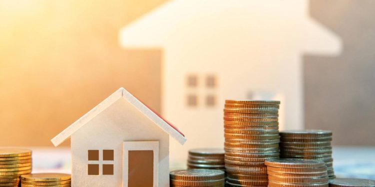 Petro acusa de “estafa” a constructoras y amenaza con retirarles los subsidios de vivienda